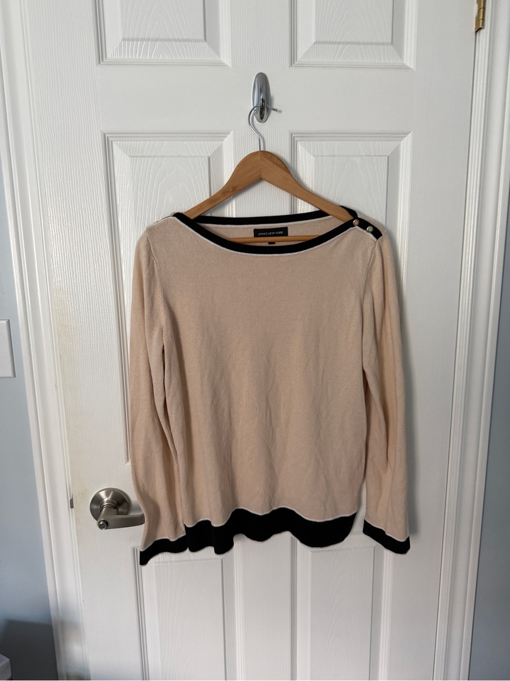 Jones New York Cream Sweater with Black Trim